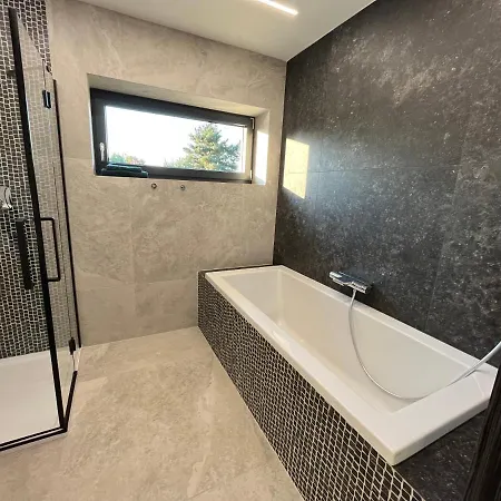 Luxury Vip 230m2+pool 37m2