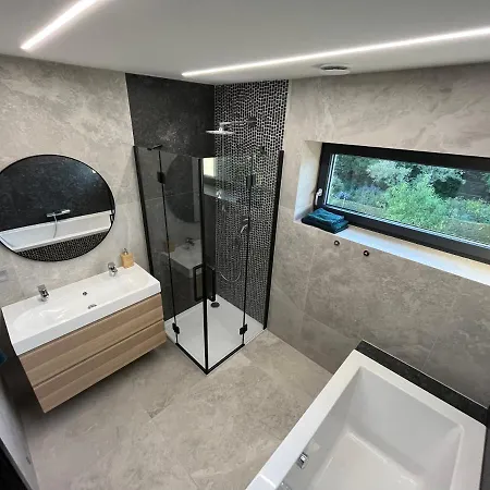Luxury Vip 230m2+pool 37m2