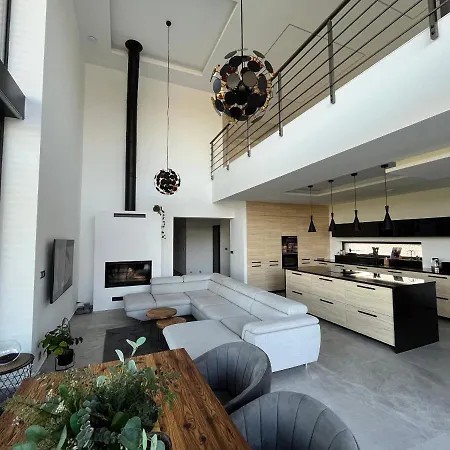 Luxury Vip 230m2+pool 37m2