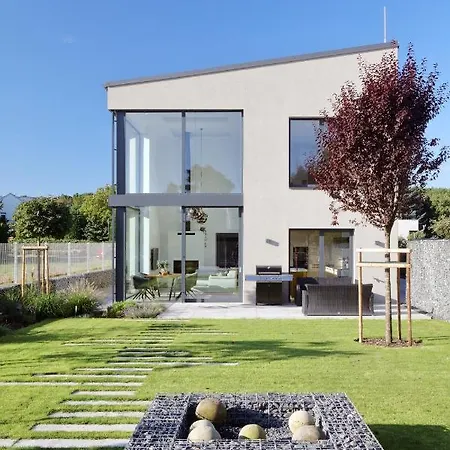Luxury Vip 230m2+pool 37m2 Nové Jirny