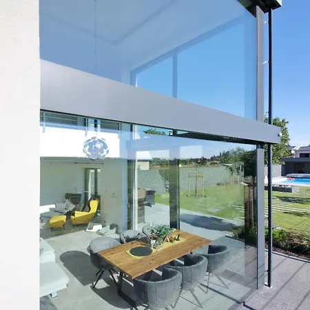 Luxury Vip 230m2+pool 37m2 Villa Nové Jirny